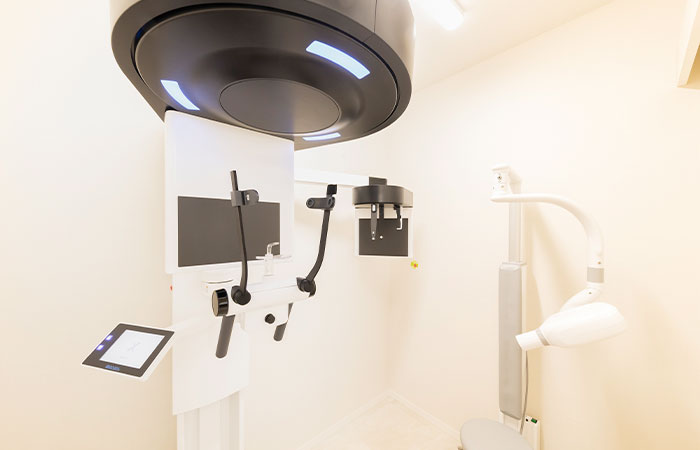 STEP03　レントゲン撮影、口腔内写真撮影